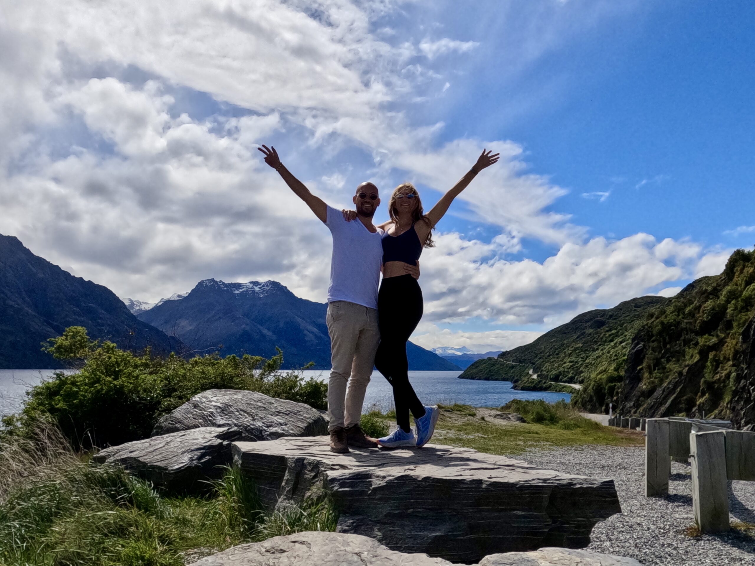 Von Milford Sound nach Queenstown: Eine Fahrt durch die wechselhaften Landschaften Neuseelands